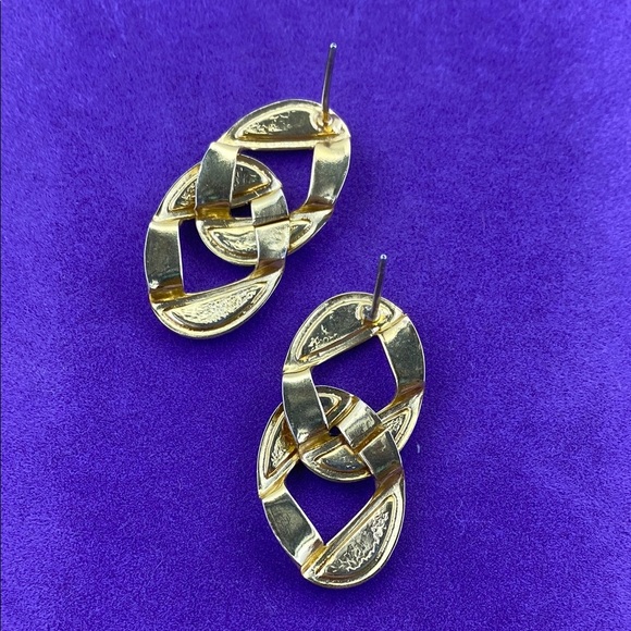 💛 Vintage Gold Navy Enamel Chain Link Earrings - Picture 4 of 4